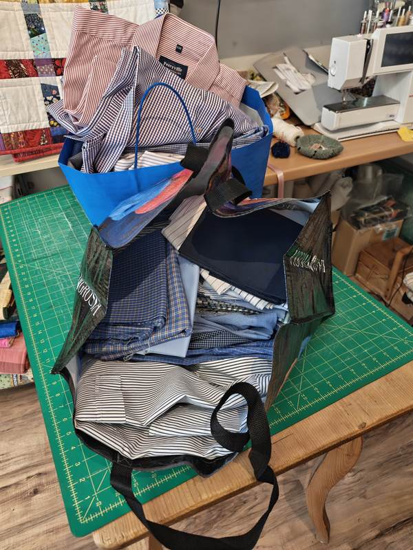 gebrauchten Herrenhemden zum Upcyclen